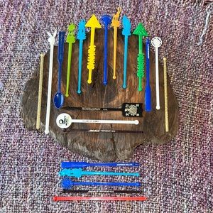 Lot of VINTAGE SWIZZLE STICKS (21)